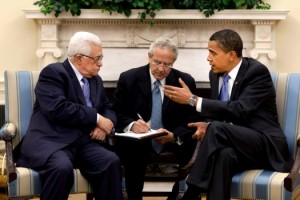 Barack_Obama_meets_with_Mahmoud_Abbas_in_the_Oval_Office_2009-05-28_1